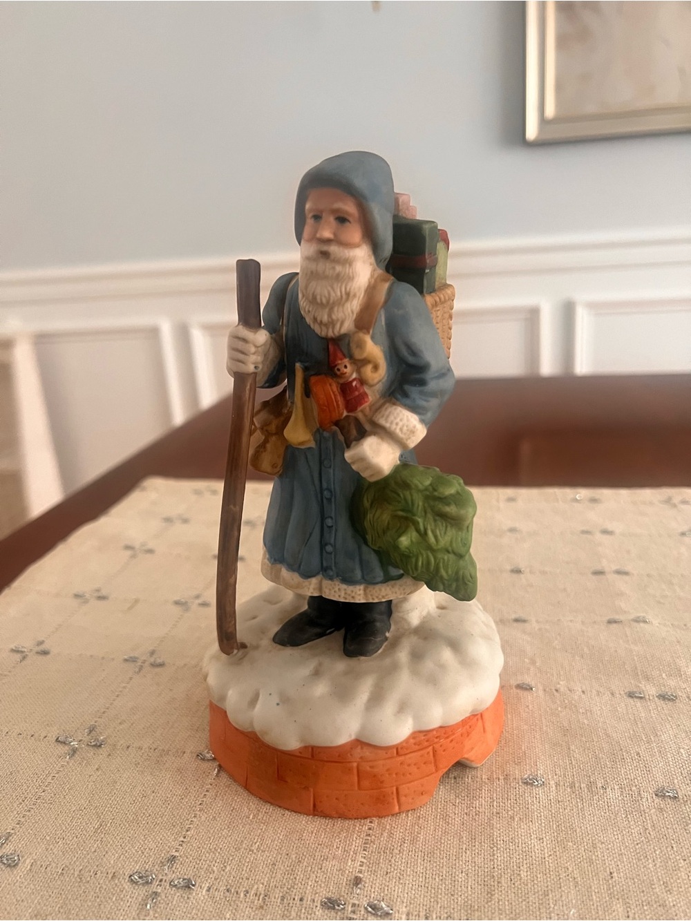 1984 Enesco St. Nicholas Music Box